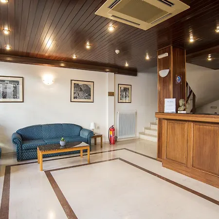 Apollonia Hotel